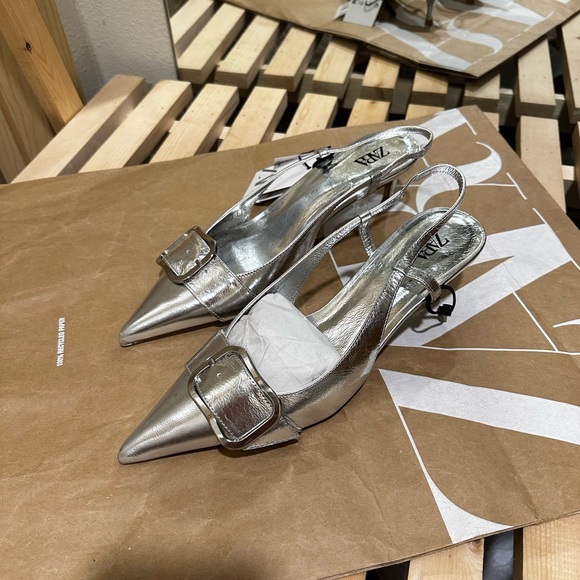 ZARA slingback leather kitten heel shoes
Silver - Picture 7 of 13